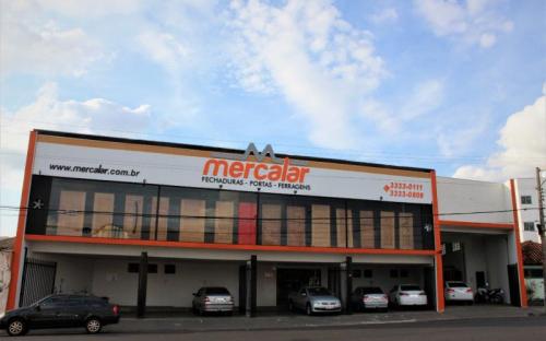 Fachada Mercalar